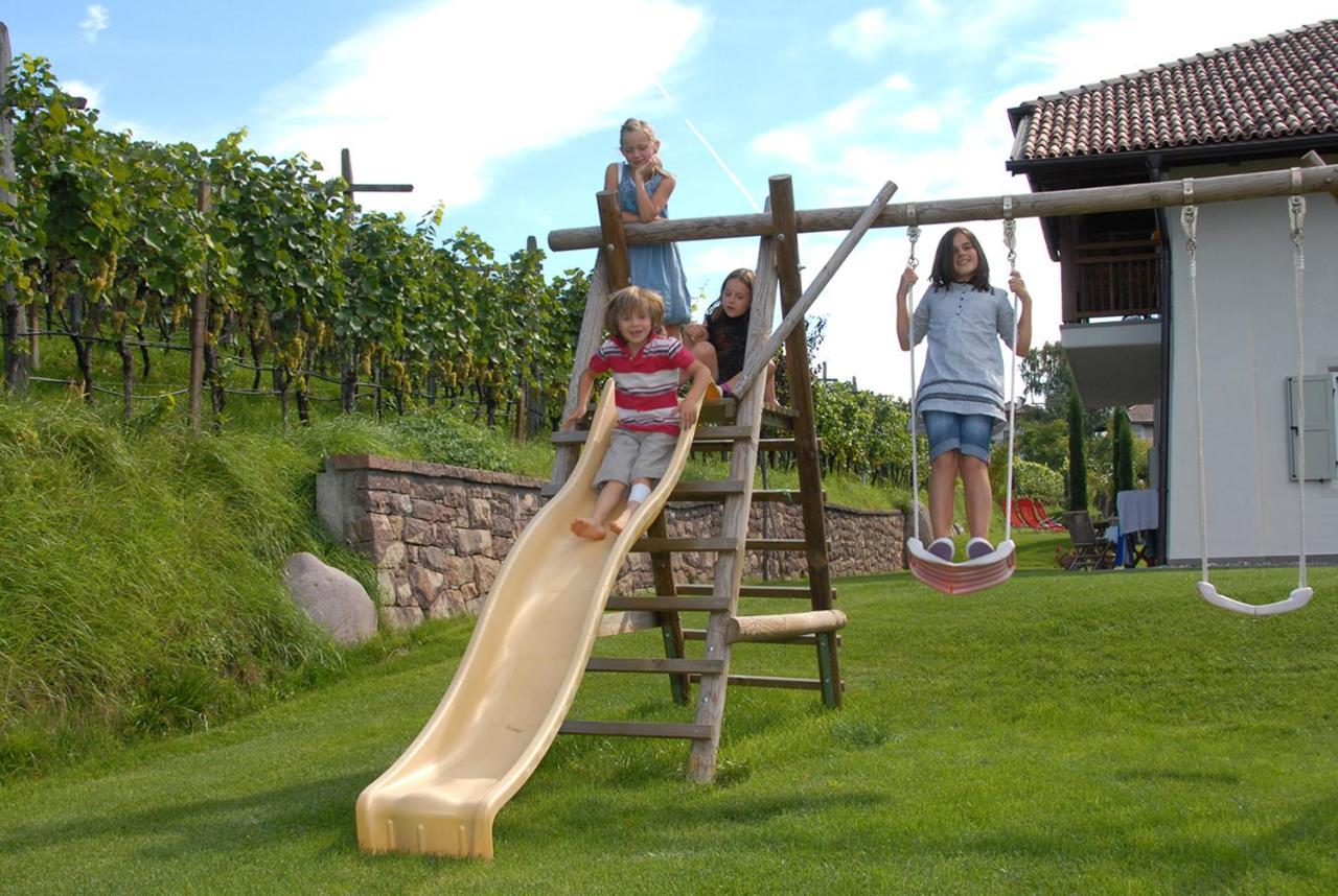 Ferienwohnung Weinhof Mumelter Eppan an der Weinstraße Exterior foto