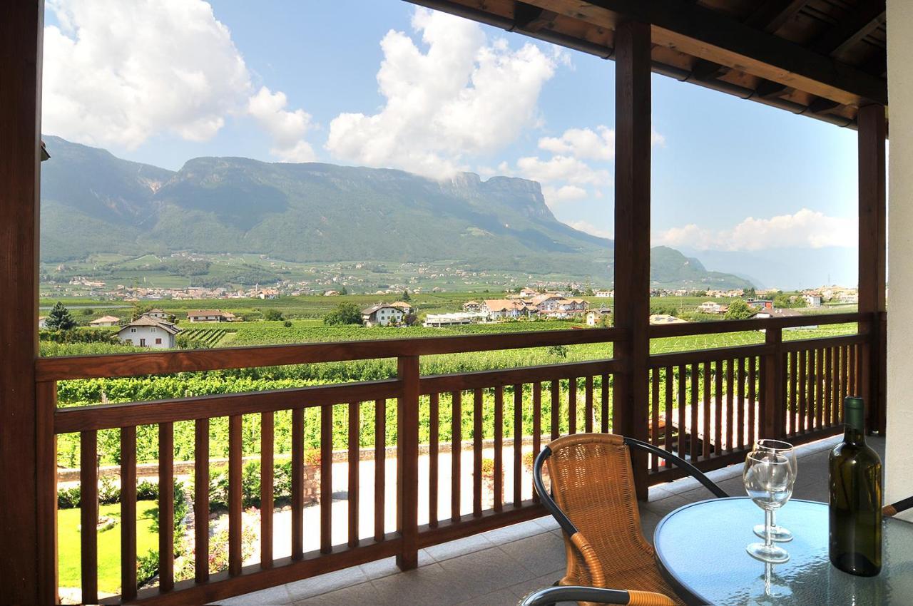 Ferienwohnung Weinhof Mumelter Eppan an der Weinstraße Exterior foto